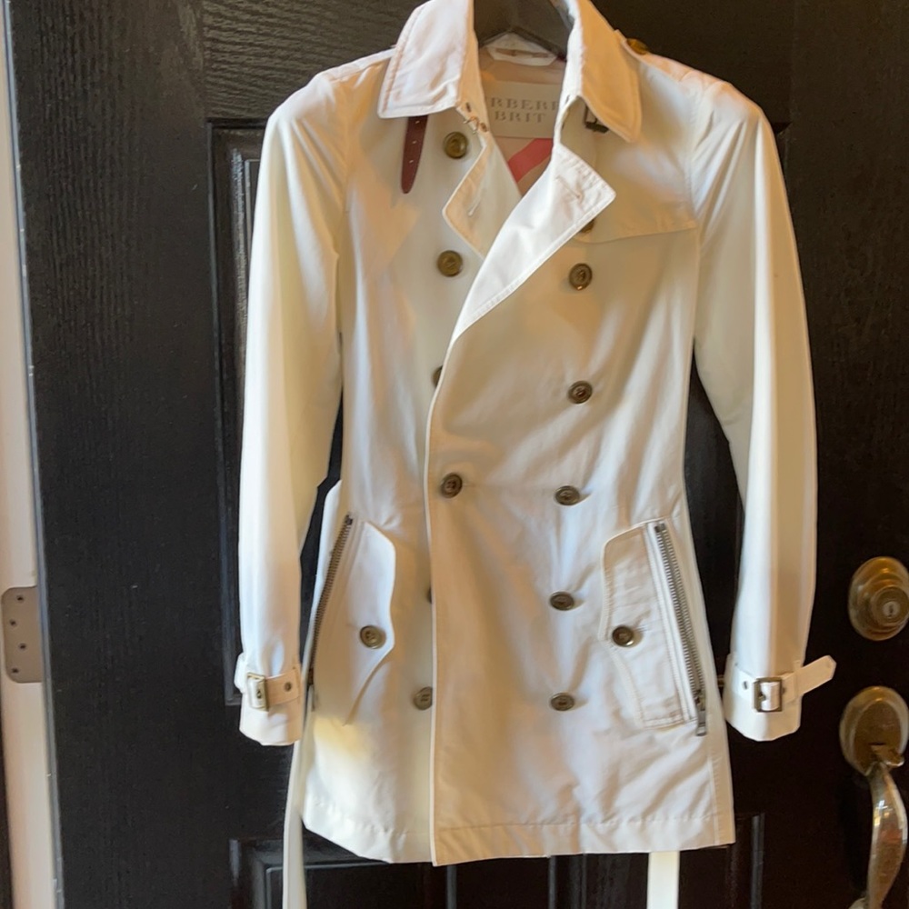 Burberry Short Trench